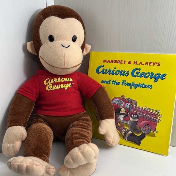 Universal Studios Other - Curious George Universal Studios Plush 17.5” & softcover book